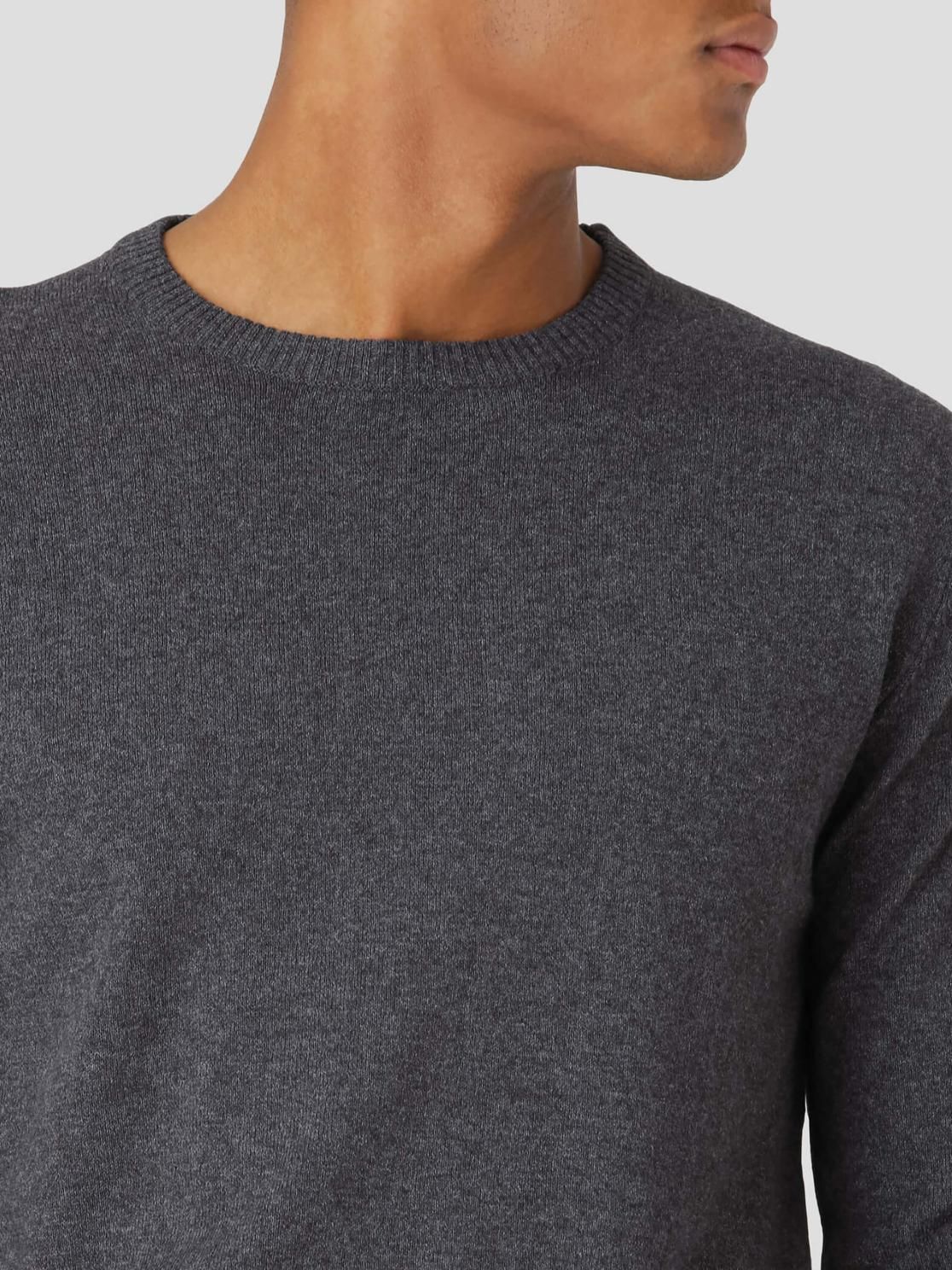 Marcus Dustin Knit Wear